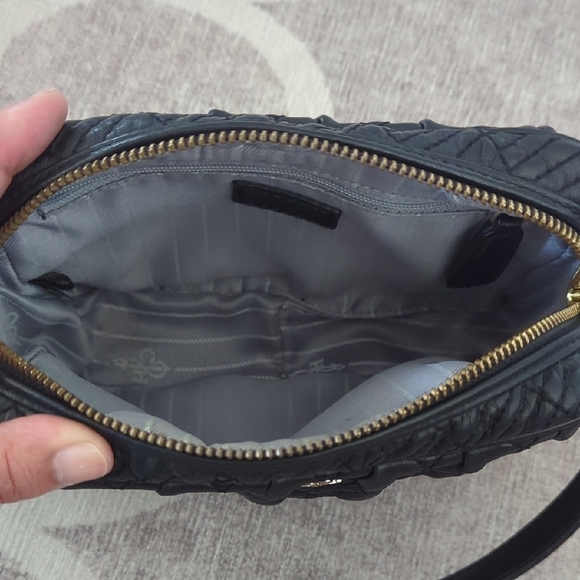 Quilted Black and Gold Crossbody Bag - Picture 9 of 11